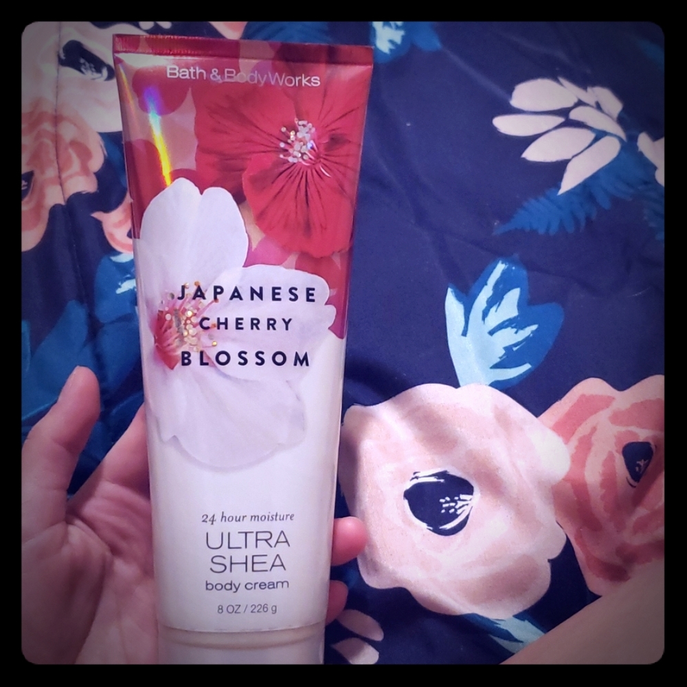 Japanese cherry blossom lotion
